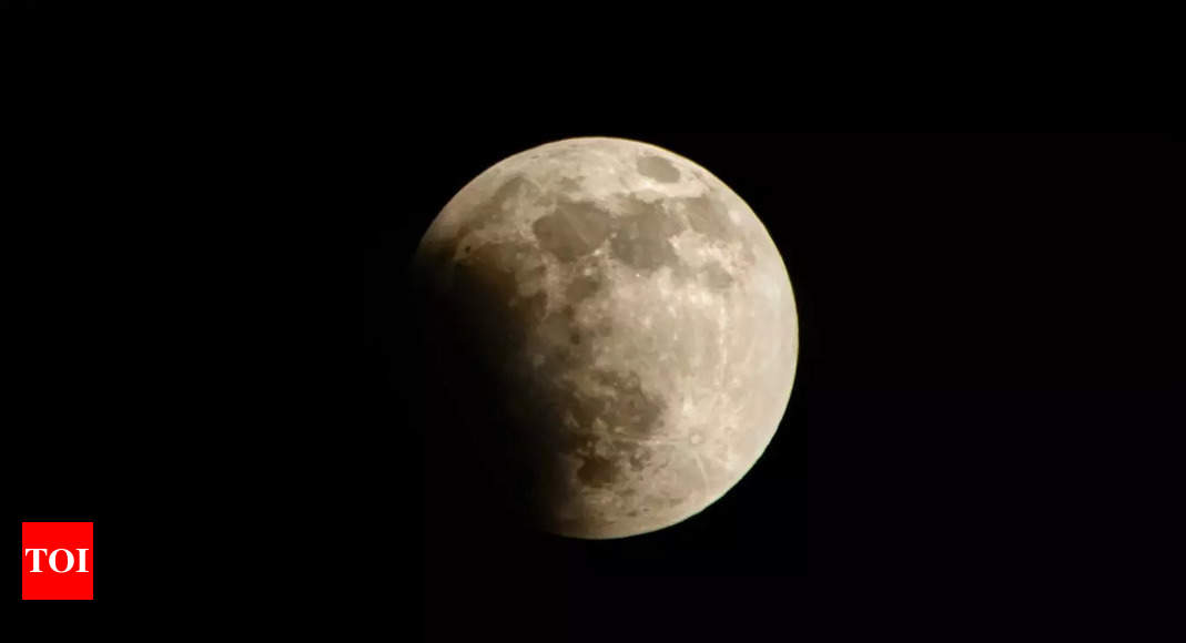 Partial Lunar Eclipse 2023: When and how to watch Chandra Grahan in India, check date and timing