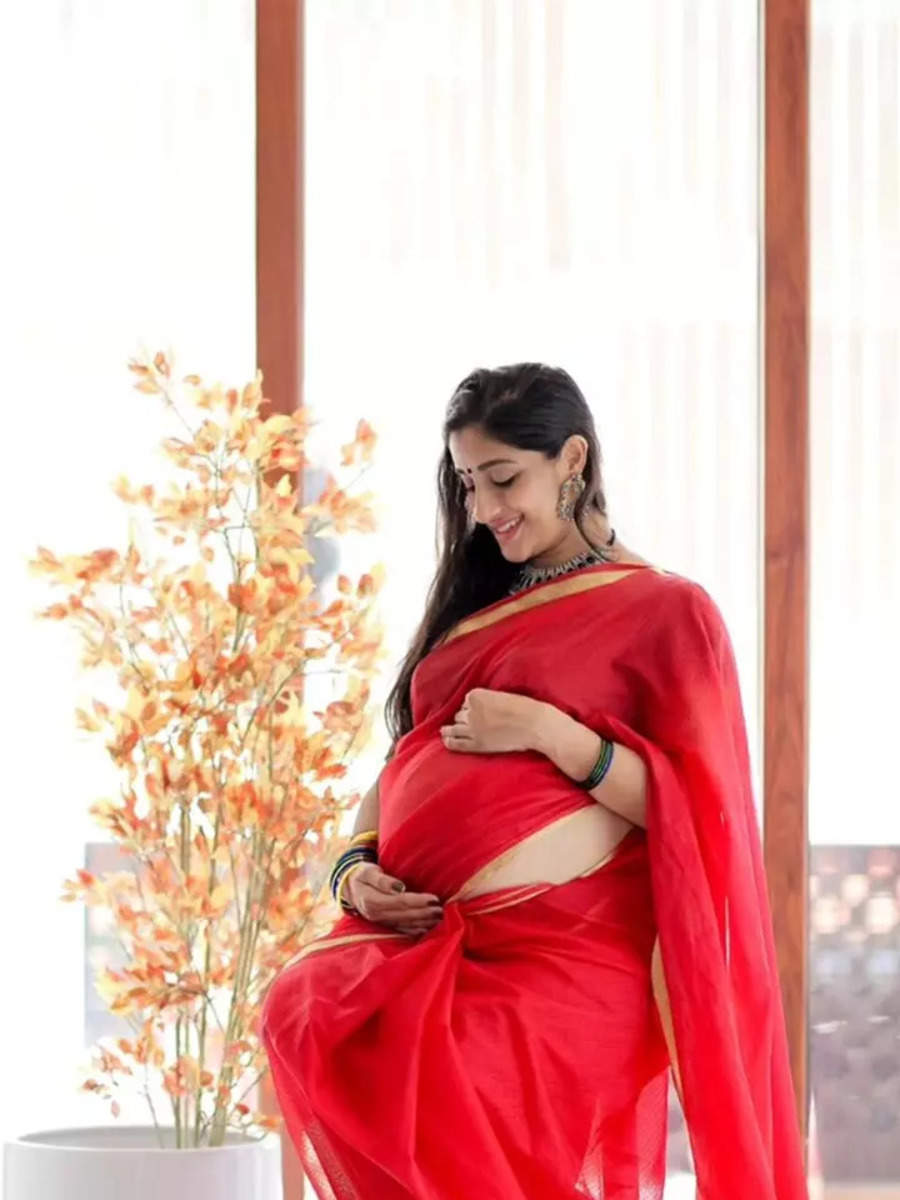 In Pics: Deepa Radiates Pregnancy Glow | Times Of India