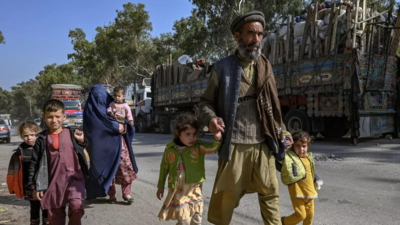 Leave or face action, Pakistan tells Afghan refugees