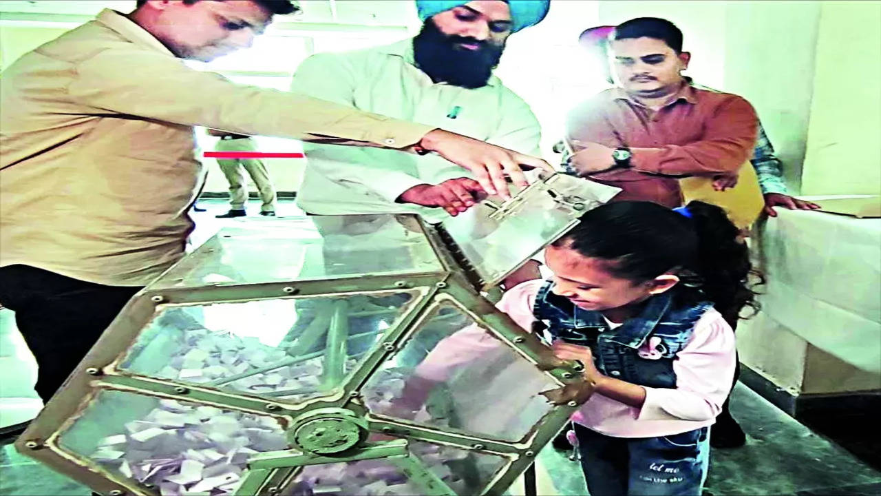 Mohali: Cracker Industry Hopes For Big Bang