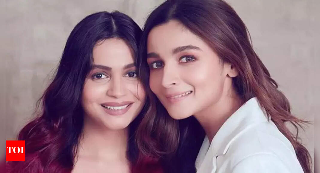 Alia shares her Whatsapp chat with Shaheen