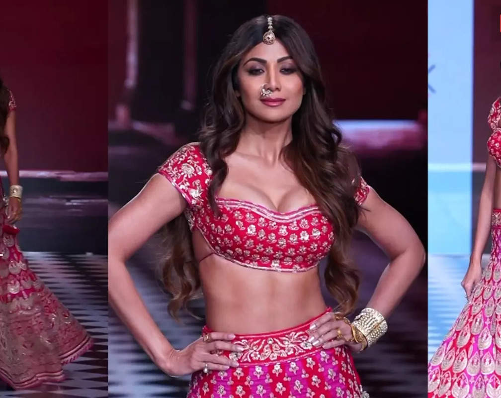 
Shilpa Shetty sets the ramp on fire at Bombay Times Fashion Week, gives her signature BRIGHT SMILE
