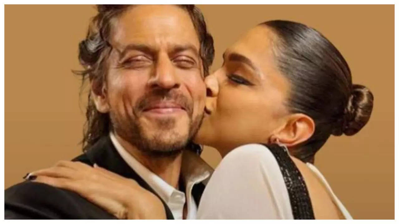 Shah Rukh Khan personally approached Deepika Padukone for 'Jawan' role,  says director Atlee | Hindi Movie News - Times of India