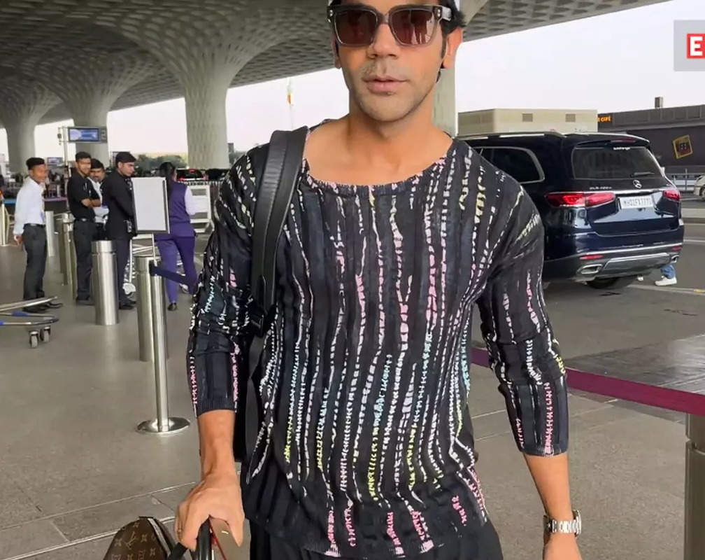 
Rajkummar Rao is now on voter awareness duty, paparazzi congratulate him for the National Icon status given by ECI
