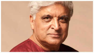 Javed Akhtar recalls proposing marriage to a French woman on 'Tyaag' sets and reconnecting with her 38 year later