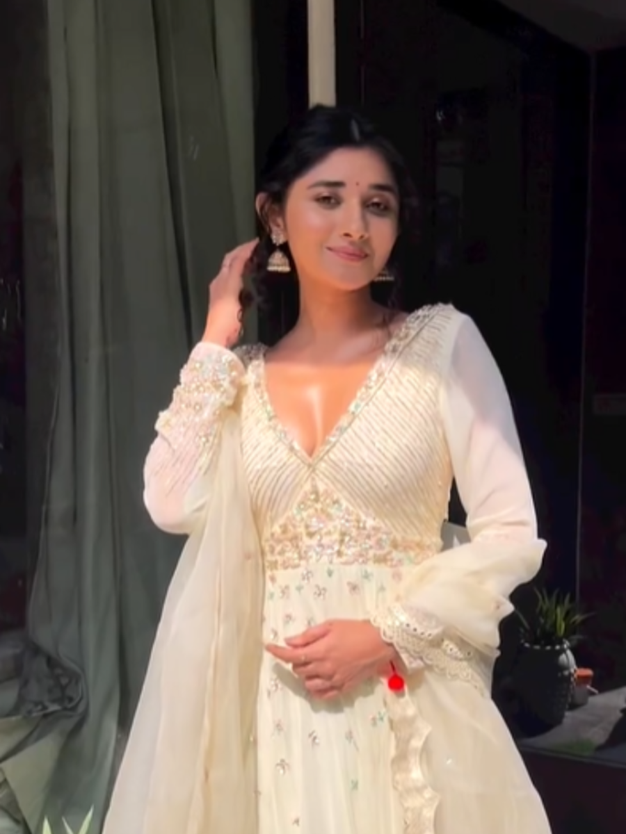 Kanika Mann's ethnic attires for festive season Times of India