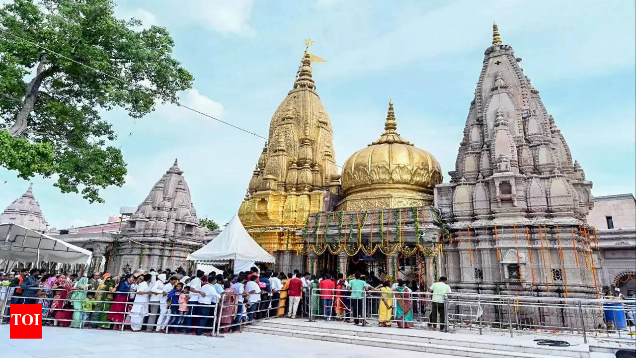 kashi vishwanath temple dress code for ladies Thank you for the most peace I've felt in a very long time, Varanasi. #Kashi  #KashiVishwanath