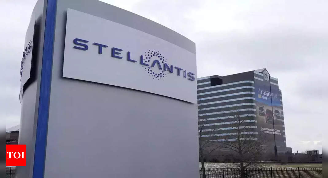 UAW and Stellantis reach tentative deal that follows Ford model and adds more than 5,000 jobs