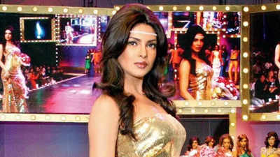 Priyanka Chopra reveals people had advised her not to star in Fashion: I was told, 'Ladkiyan female-oriented films career ke end mein karti hai National Award ke liye'