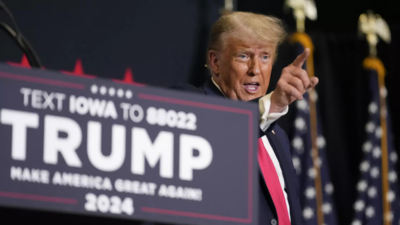 Trump is returning to Iowa on Sunday for his eighth campaign stop in little more than a month
