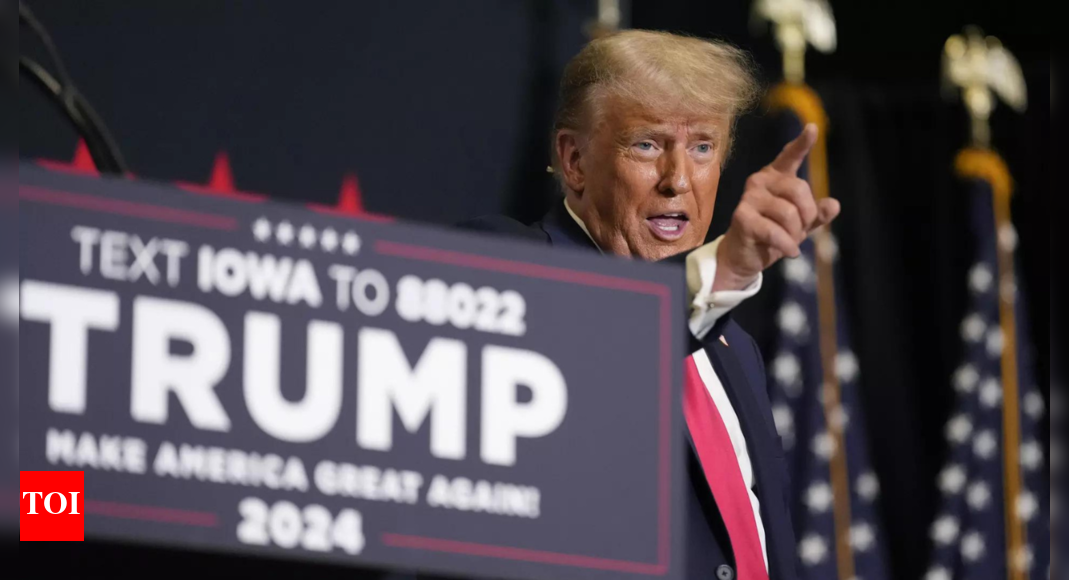 Trump is returning to Iowa on Sunday for his eighth campaign stop in little more than a month