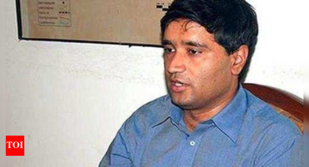 DoPT tells tribunal there is no system of 360 degree appraisal for