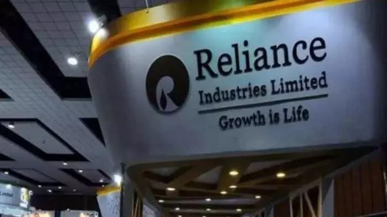 Reliance Industries Q2 Results: Growth में दिखी अच्छी तेजी लेकिन Margin में  क्यों दिखा दवाब? - YouTube