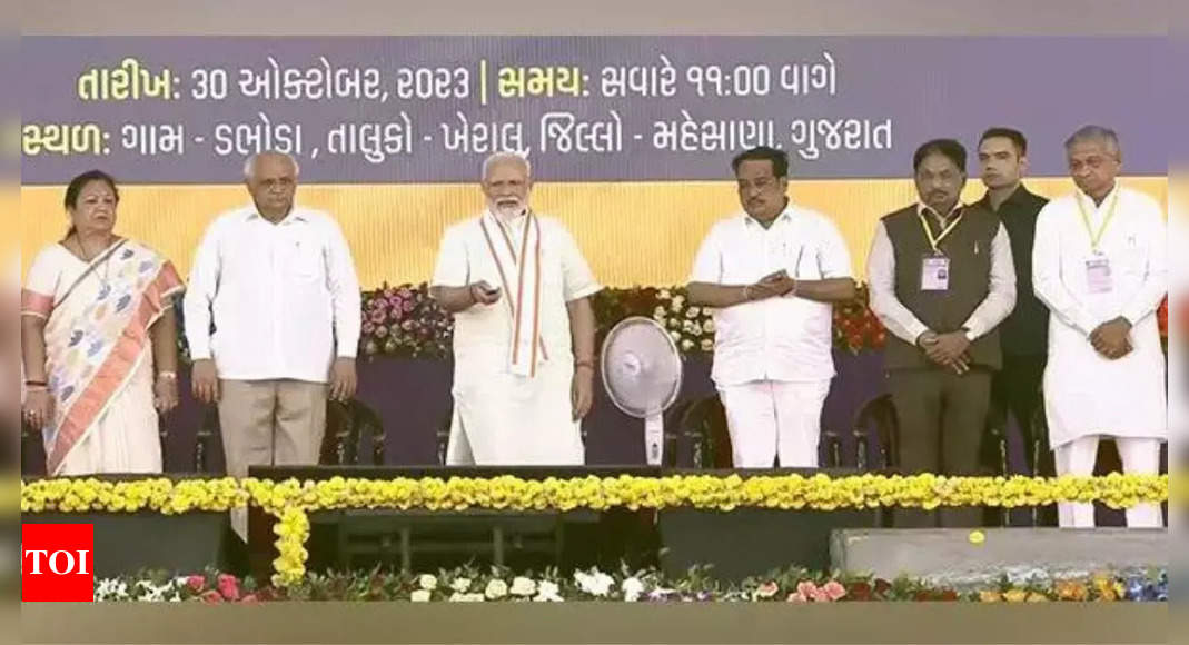 Modi In Gujarat: PM Narendra Modi Lays Foundation Stone, Inaugurates ...