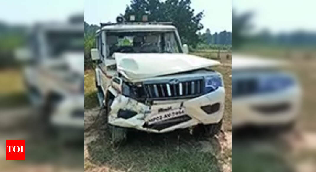 Tractor Trolley: Anuppur Sdm Injured After Car Collides With Tractor