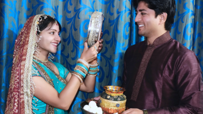 Karwa Chauth 2025: Vrat Vidhi, Katha, Puja Samagri and Puja Vidhi for Karwa Chauth Fast