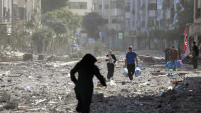 Israeli forces battle Hamas around Gaza City, as military says 800,000 have fled south