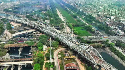 Installation of all six steel spans for Delhi section of RRTS completed