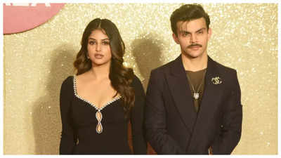 Bollywood's Glittering Night: Jio World Plaza Launch