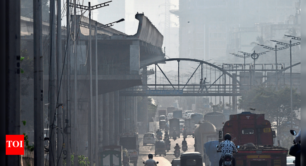 Air vigilance: Homes, offices take to indoor monitors in Mumbai ...