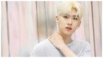 ZEROBASEONE's Ricky forced to end live broadcast; sparks outrage over Manager's treatment