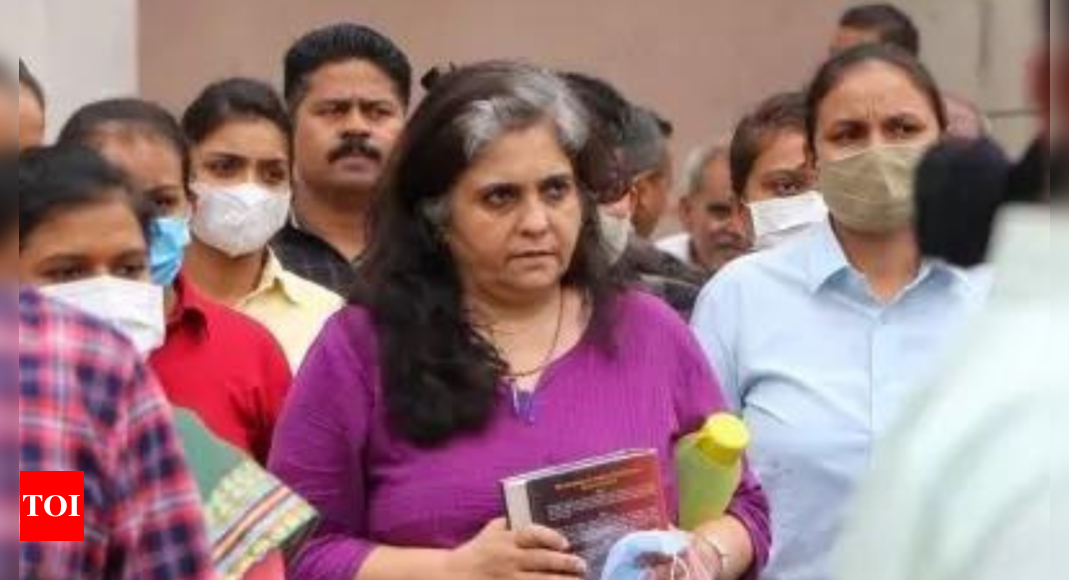 Supreme Court: Gujarat high court #39 s bail to Teesta Setalvad husband