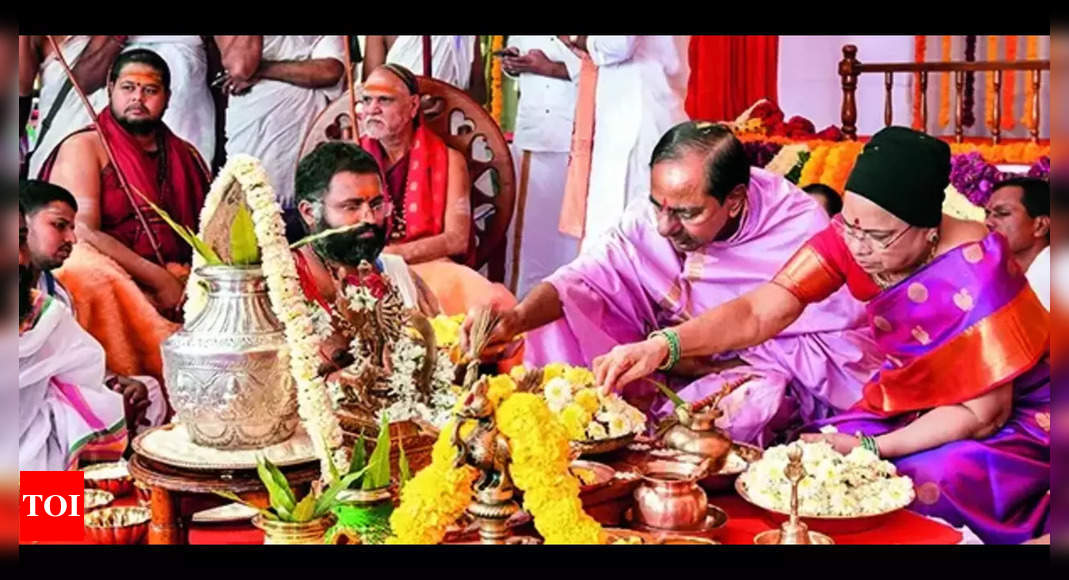 Yagam: 3-day Yagam Begins At Kcr Farmhouse For Poll Victory | Hyderabad ...