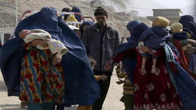 Pakistan: Pakistan-Afghanistan Border Crossing Overwhelmed As Afghans ...