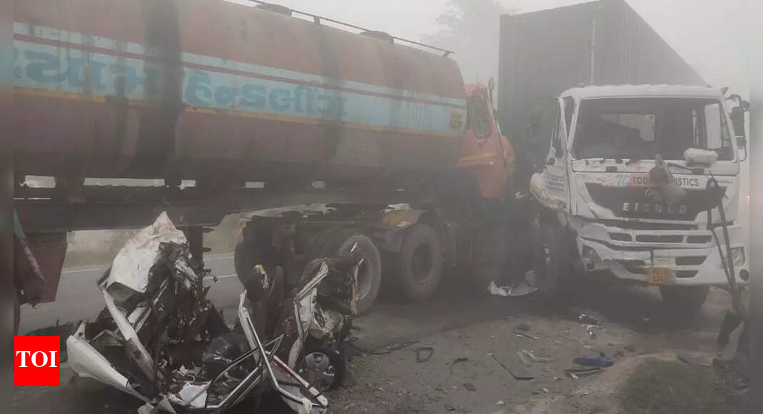 6, including 4-year-old boy, die as car rams into truck in Punjab's ...