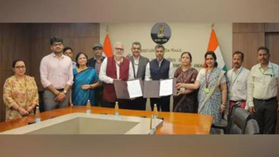 Election Commission inks MoU to take electoral literacy to classrooms