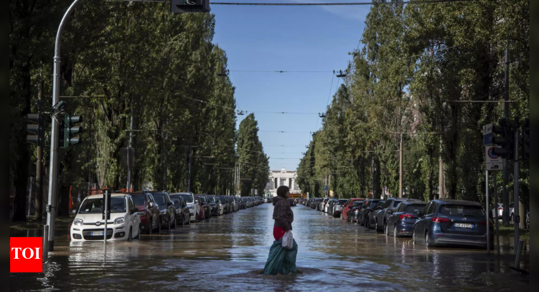 Five killed as floods hit Italy's Tuscany region - Times of India
