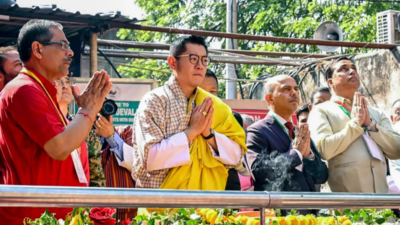 Bhutan King begins three-day visit to Assam, offers prayer at Kamakhya Temple