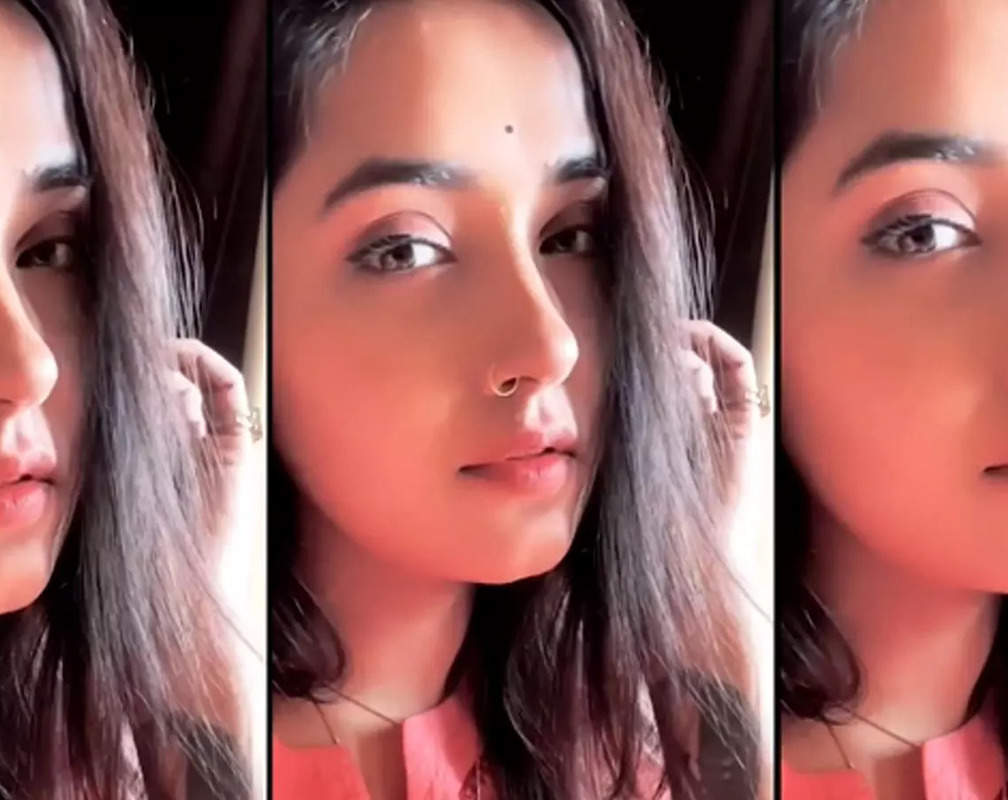 
Kajal Raghwani shares a video showing off her glowing skin
