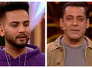 
Bigg Boss 17: Salman Khan teases Elvish Yadav about his BB trophy controversy; the host advises him 'Jab successful ho gaye toh sab cheezon ki parwah mat karo'
