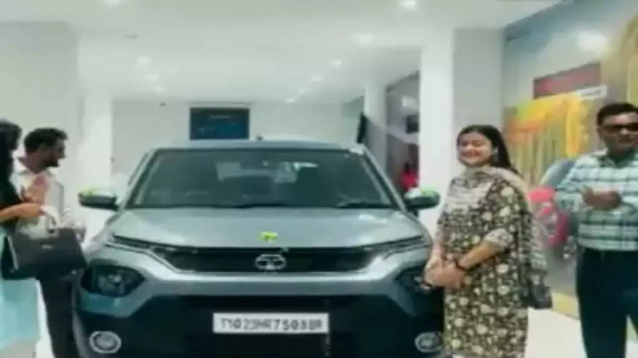 Sweeter Diwali! Pharma company to gift Tata SUVs to 50 employees - The  Economic Times