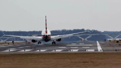 Hamburg airport remains closed as police deal with 'hostage situation'