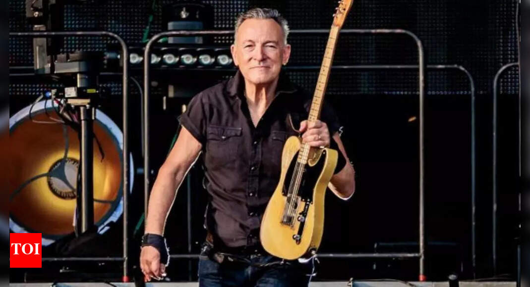 Bruce Springsteen is in 'great shape' while recovering from peptic ...