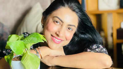 Kranti Redkar urges fans to embrace Ayurvedic remedies for skincare, says, "I use rose water to achieve clear skin"