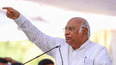 RSS-BJP hell-bent on destroying your culture, religion, Mizo way of life: Mallikarjun Kharge