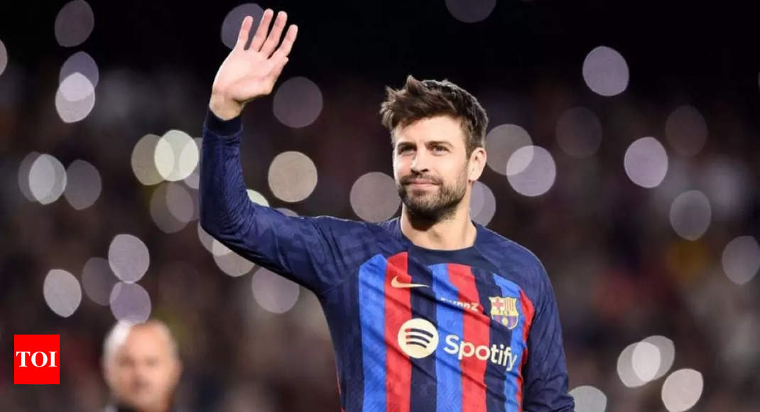Watch FC Barcelona: A New Era - Season 2
