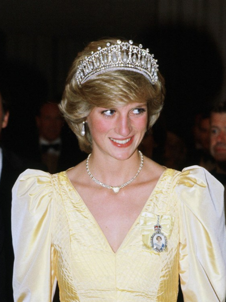 Priceless Jewels Sported By Royal Family Members From Around The Globe ...