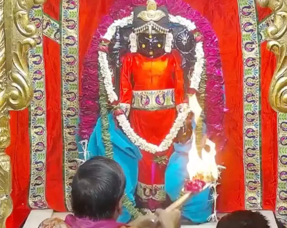 
Darshan at Shree Dwarkadhish Jagan Mandir, Dwaraka 06 - Nov - 2023
