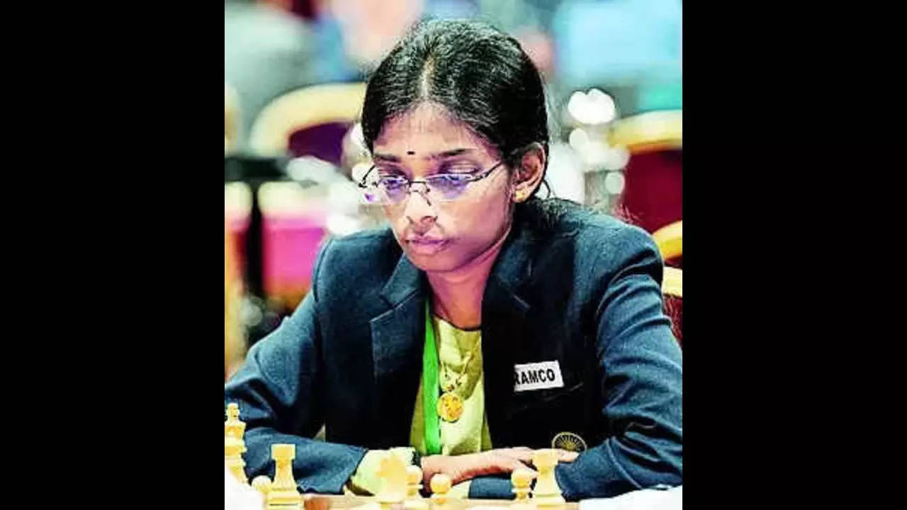 Vaishali Rameshbabu: Indian chess siblings become first brother and sister  duo to earn grandmaster title