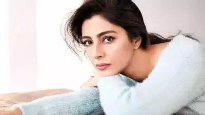 Tabu embraces single life at 52, opens up about her idea of 'an ideal  relationship