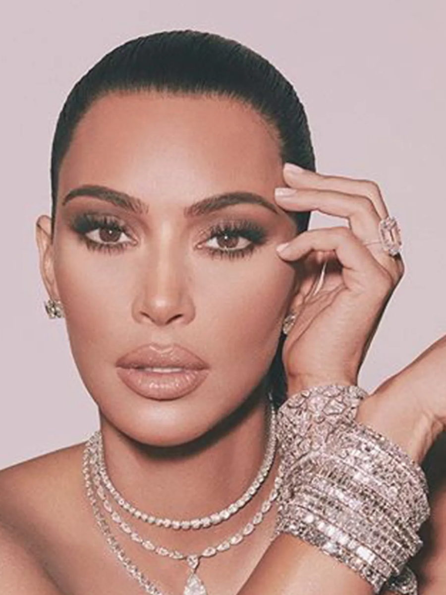 Kim kardashian sale diamond necklace