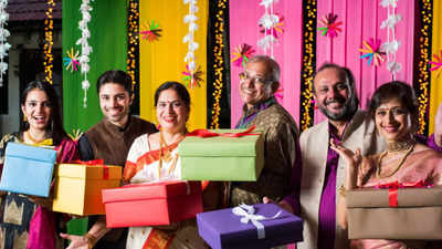 Diwali 2023: Ideas for picking up gifts for everyone at home