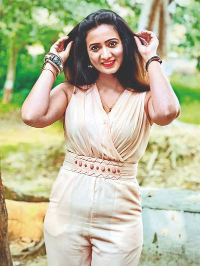 I am an outsider in the Bhojpuri film industry, but they treat me as their own: Harshika Poonacha