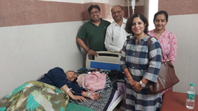 Firozabad judge sets example, opts for govt hospital for childbirth