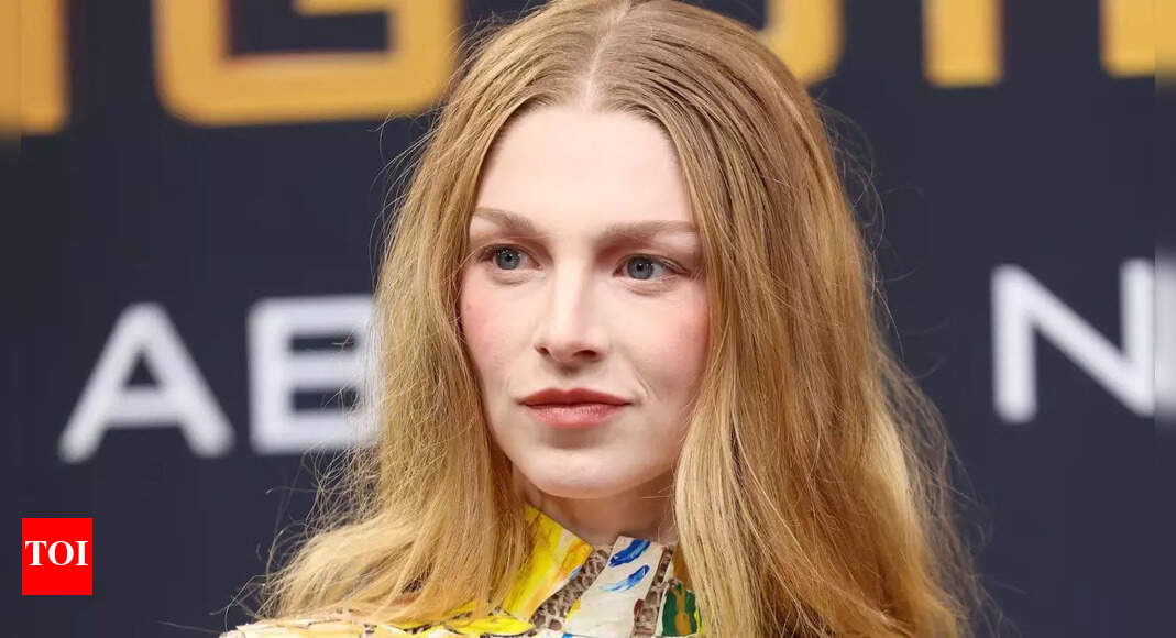 Hunter Schafer looks like a walking piece of art at the Hunger Games ...