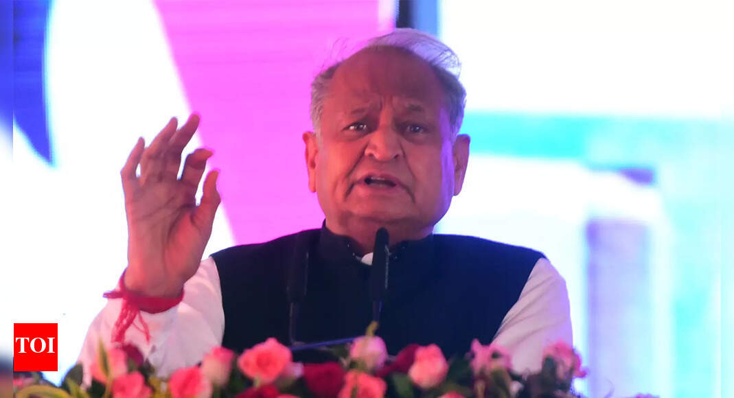 Rajasthan’s chief minister Gehlot promises English education for students